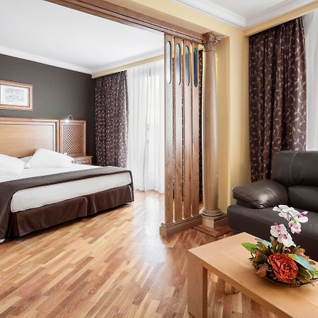 Hotel Exe Dona Carlota Ciudad Real Zewnętrze zdjęcie