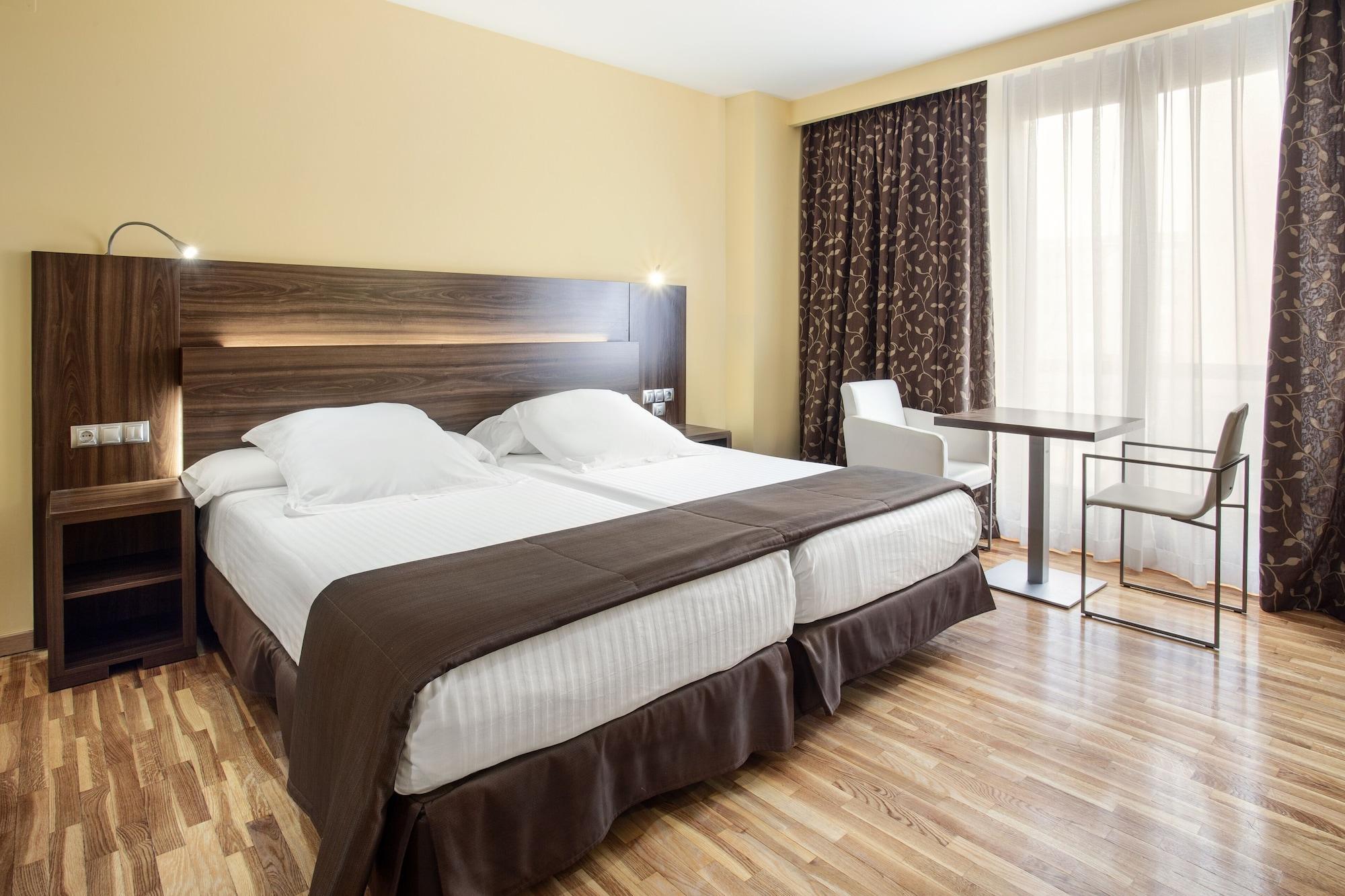 Hotel Exe Dona Carlota Ciudad Real Zewnętrze zdjęcie