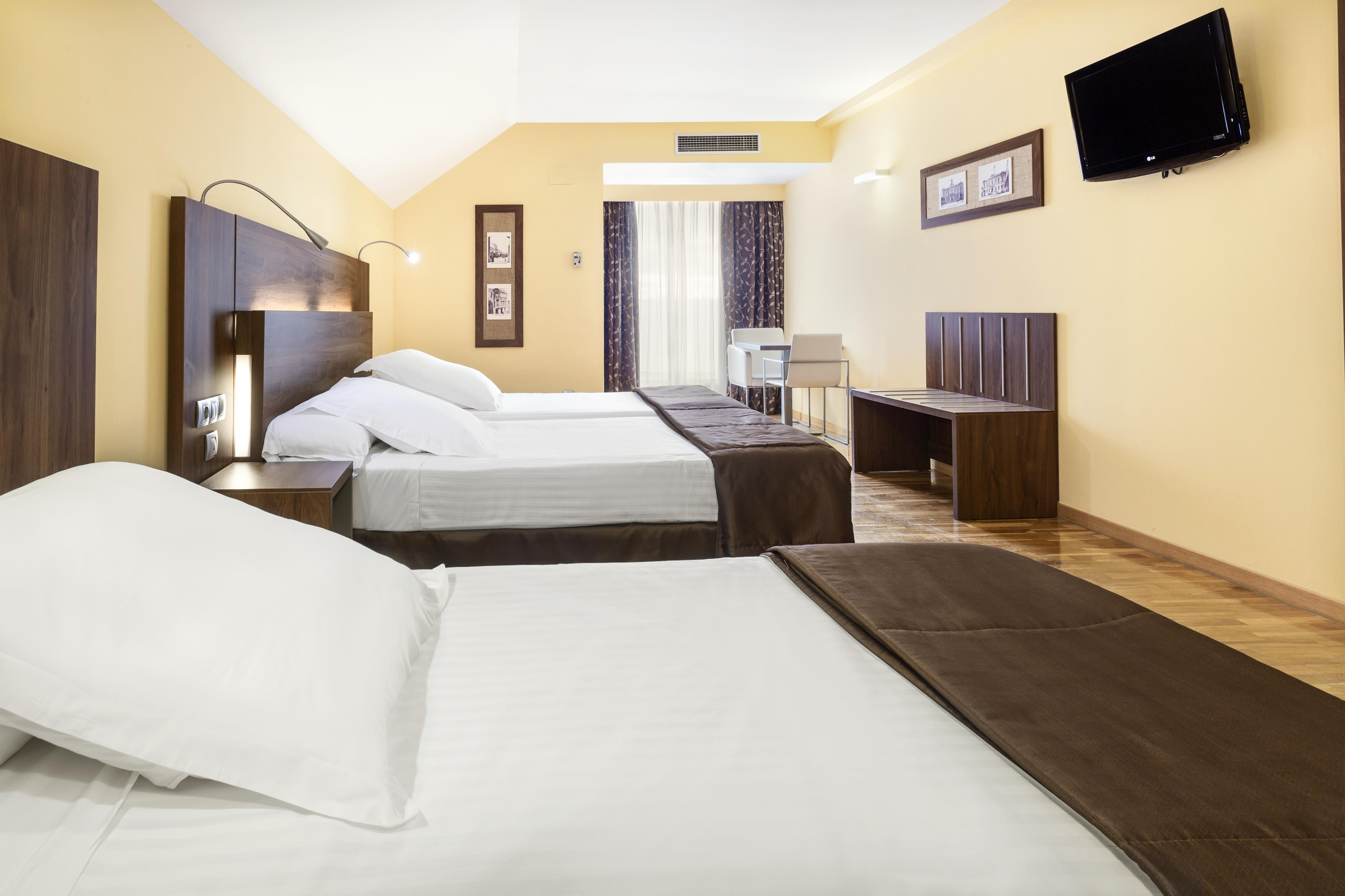 Hotel Exe Dona Carlota Ciudad Real Zewnętrze zdjęcie