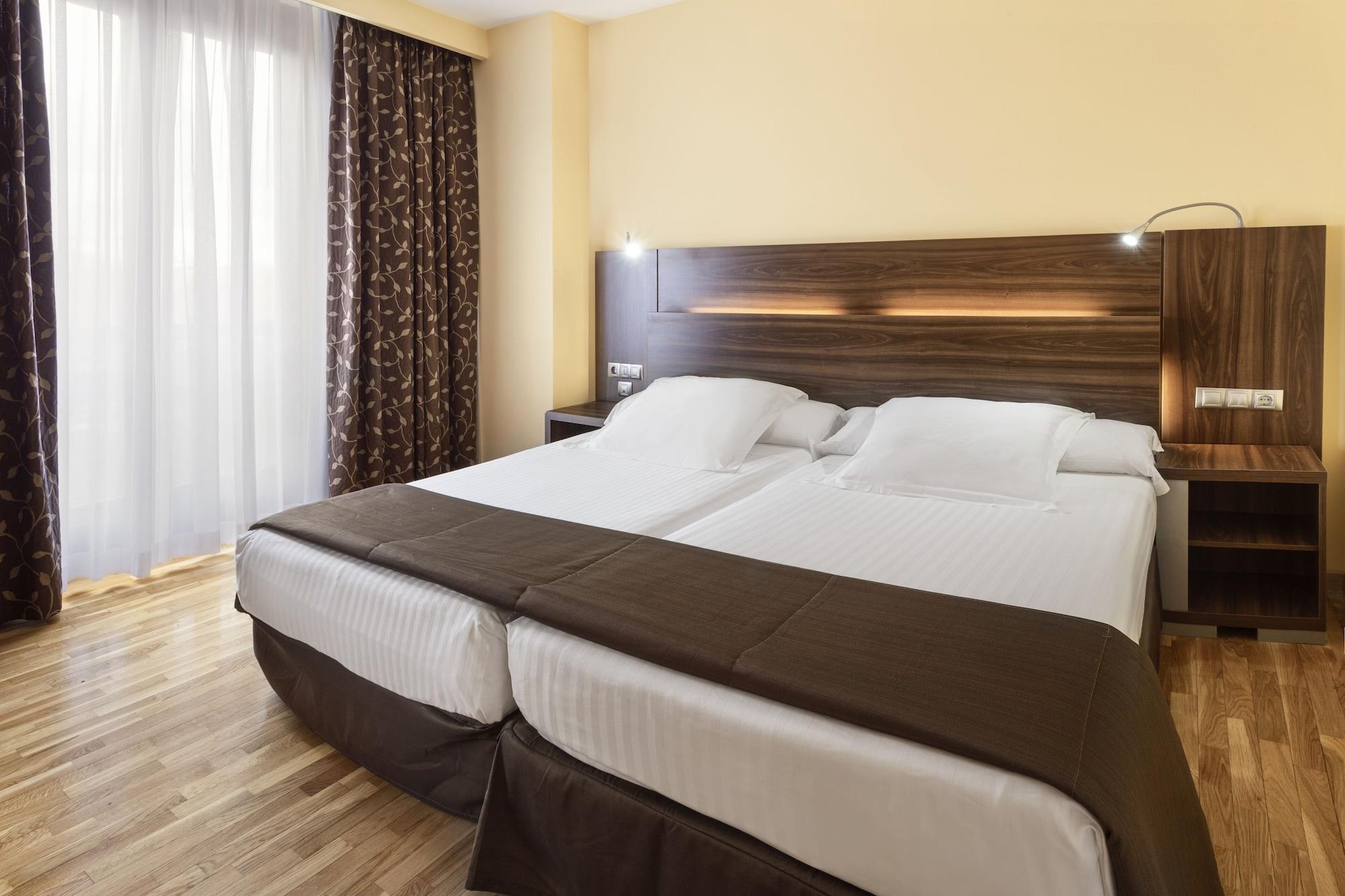 Hotel Exe Dona Carlota Ciudad Real Zewnętrze zdjęcie