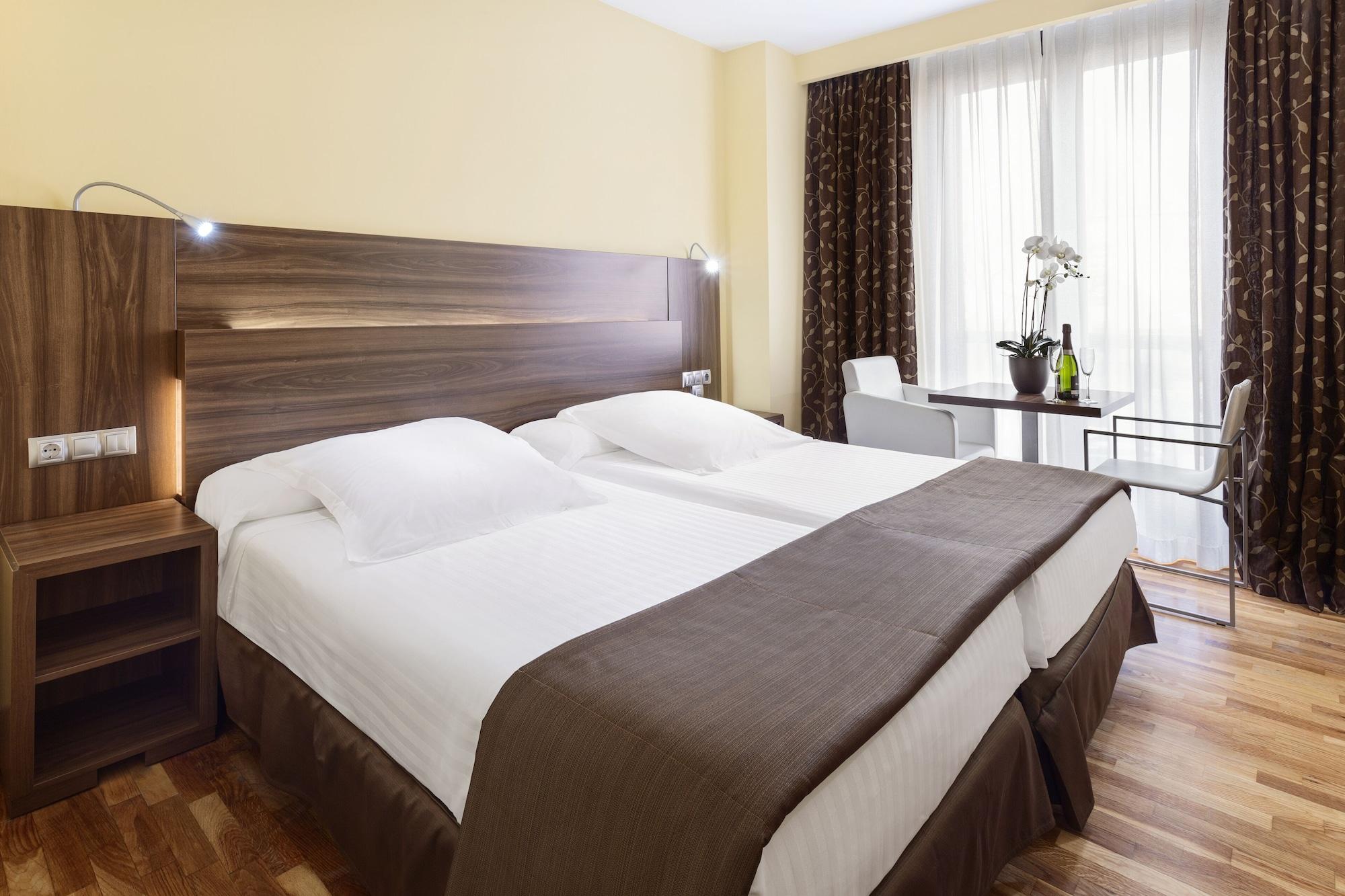 Hotel Exe Dona Carlota Ciudad Real Zewnętrze zdjęcie